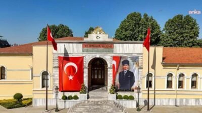 İstanbul Valiliği, Fatih'te 2 binanın çökmesi sonucu enkaz altında kalan 10