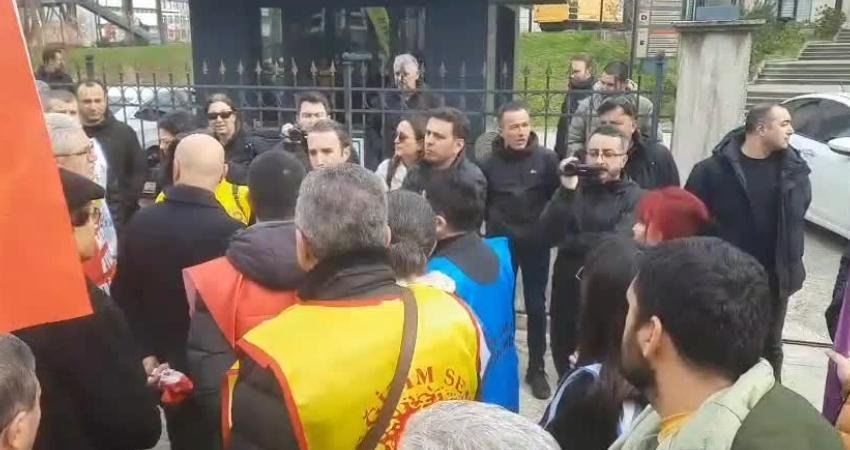 Fatma Nur Çelik’in öğrencisi tarafından öldürülmesi… Ordu’da öğretmenler şiddete karşı sokağa çıktı Ordu’da eğitim sendikaları, İstanbul’da katledilen öğretmen Fatma Nur Çelik ve