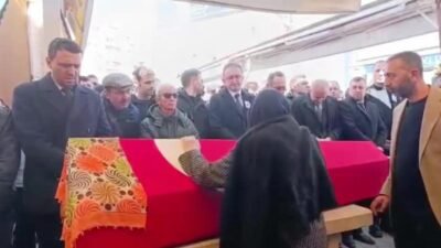 İstanbul’un Çekmeköy ilçesinde öğrencisinin bıçaklı saldırısı sonucu hayatını kaybeden biyoloji