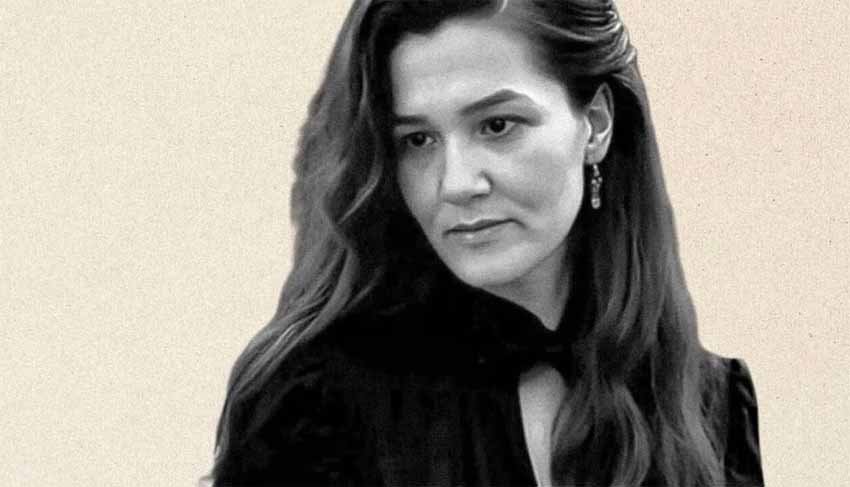 Geçtiğimiz günlerde bir lisede Fatma Nur öğretmen, okulun bir öğrencisi