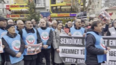 Gaziantep’te, BİRTEK-SEN Genel Başkanı Türkmen’in serbest bırakılması için eylem Gaziantep Emek ve Demokrasi Platformu, BİRTEK-SEN Genel Başkanı Mehmet Türkmen’in