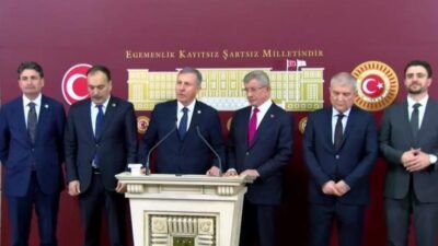 Gelecek Partisi Genel Başkanı Ahmet Davutoğlu, ABD ve İsrail'in İran'a