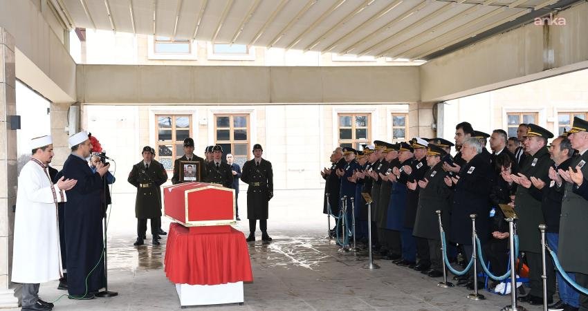 Genelkurmay Başkanı Orgeneral Selçuk Bayraktaroğlu, Deniz Kuvvetleri Komutanı Oramiral Ercüment