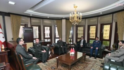 Genelkurmay Başkanı Orgeneral Selçuk Bayraktaroğlu, Katar Silahlı Kuvvetlerine ait helikopterin