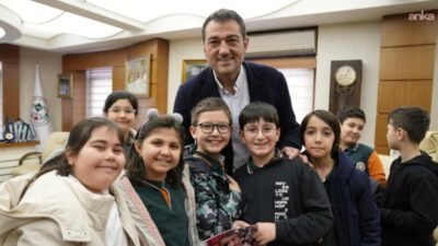 Giresun Belediye Başkanı Fuat Köse, Yeşilgiresun İlkokulu 3/A sınıfı öğrencileri