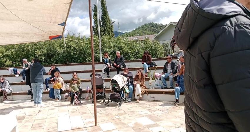 Göcek Ot Yemekleri Festivali’ne yoğun ilgi: 200’ün üzerinde stant açıldı Muğla’nın Fethiye ilçesine bağlı Göcek Mahallesi’nde düzenlenen 8. Göcek Ot