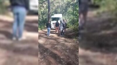 Muğla'nın Fethiye ilçesi Göcek Mahallesi Osmanağa Koyu’nda iş makineleriyle yürütülen