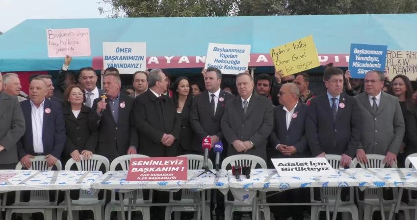 Kuşadası Belediyesi Meclisi’nin olağanüstü toplantısında Tahsin Demirtaş başkan vekili seçildi. CHP