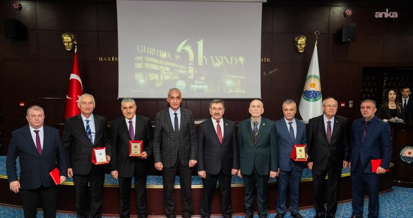 Gölbaşı Belediyesi'nin kuruluşunun 61. yılı,  düzenlenen programla kutlandı. Belediye Başkanı