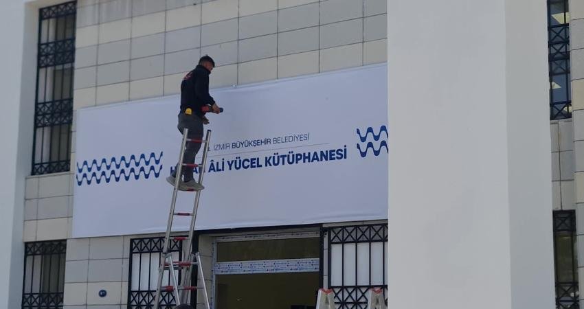 İzmir Büyükşehir Belediyesi, Kültürpark’ta uzun süredir atıl duran binayı, modern