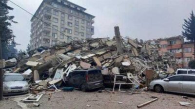 Hatay Antakya ilçesi Akevler Mahallesi’nde yıkılan Torunlar Apartmanı davasında ilk