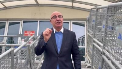 CHP Şanlıurfa Milletvekili Mahmut Tanal, İBB Davası'nda duruşmanın yapıldığı salonu