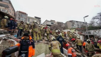 İstanbul Büyükşehir Belediyesi (İBB), Fatih'te bina çökmesine ilişkin yaptığı açıklamada, "Bölgede