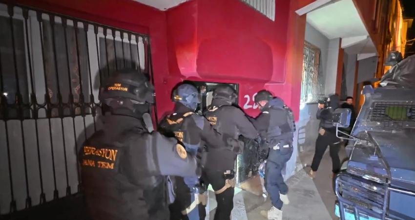 İçişleri Bakanlığı: 29 ilde DEAŞ terör örgütüne yönelik düzenlenen operasyonlarda 139 şüpheli yakalandı, 14 kişi tutuklandı İçişleri Bakanlığı'ndan yapılan açıklamada, 29 ilde DEAŞ terör örgütüne yönelik