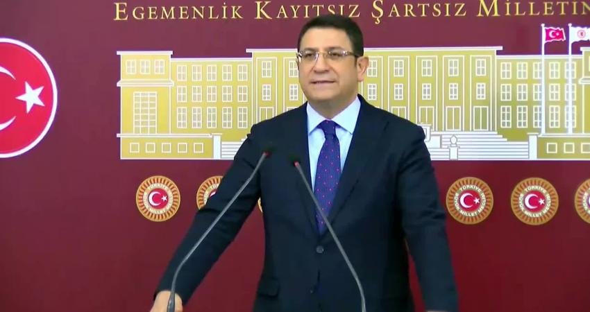 İdris Şahin: 2025’te gümrüklerde 44 milyar liralık uyuşturucu yakalanması, zehir tacirlerinin gümrüklerimizi otobana çevirdiğini kanıtlıyor DEVA Partisi Ankara Milletvekili İdris Şahin, 2025 yılında gümrüklerde yakalanan