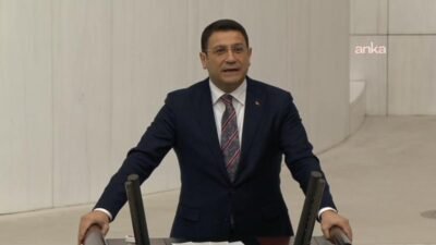 DEVA Partisi Ankara Milletvekili İdris Şahin, İstanbul'un Fatih ilçesinde bina