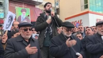 Iğdır'da çok sayıda kişi, ABD ve İsrail'in konutuna düzenlediği hava