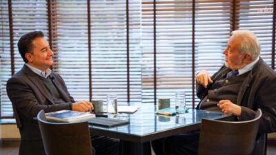 DEVA Partisi Genel Başkanı Ali Babacan, tarihçi ve yazar Prof. Dr.