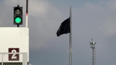 ABD ve İsrail'in saldırılarının ardından Türkiye ile İran arasındaki geçişlere sınırlama