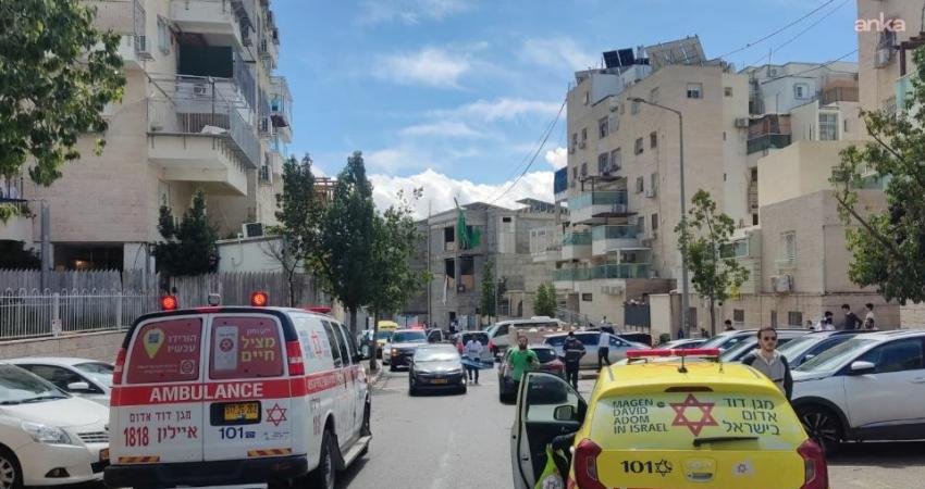 İran’dan İsrail’in merkezine füze saldırısı: 6 yaralı İran'ın füze saldırıları sonucu İsrail'in orta kesimlerinde 6 kişinin yaralandığı