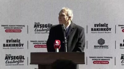 Bakırköy'de İsmail Hakkı Tonguç Gençlik Merkezi açılışına katılan CHP Milli