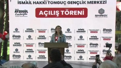 Bakırköy'de İsmail Hakkı Tonguç Gençlik Merkezi açılışında konuşan İBB Başkanvekili