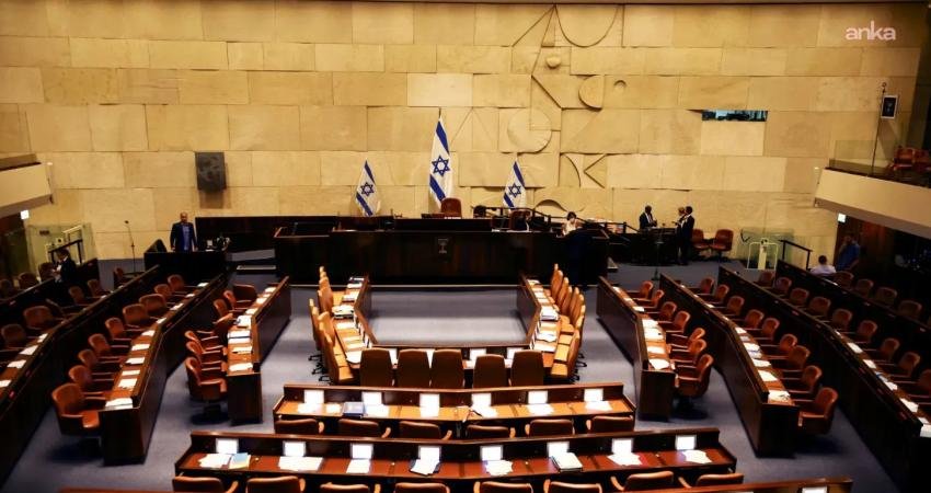 İsrail, İran’a yönelik saldırılarını sürdürürken 827 milyon dolarlık acil askeri bütçeyi onayladı ABD-İsrail’in İran’a karşı yürüttüğü savaşın üçüncü haftasına girerken; İsrail, askeri