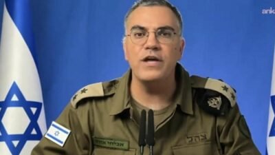 İsrail Ordu Sözcüsü Avichaey Adraee, Lübnan’ın güneyinde Sur kent merkezi