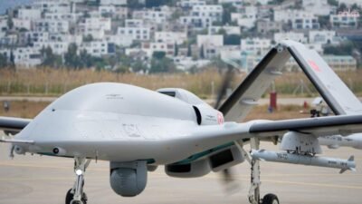 İtalyan Donanması Komutanı Koramiral Berutti Bergotto, Baykar tarafından geliştirilen Bayraktar