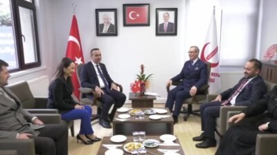 İYİ Parti heyeti, Ramazan Bayramı dolayısıyla Yeniden Refah Partisi'ni ziyaret