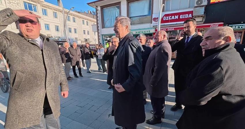 İYİ Parti Yozgat Milletvekili Lütfullah Kayalar, "Çevremizdeki sıkıntılar belli, dünyadaki