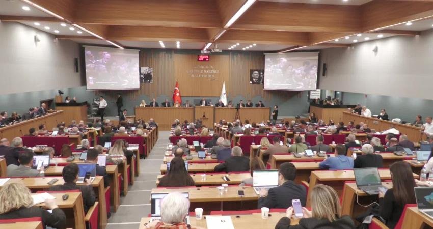 İzmir Büyükşehir Belediye Başkanı Cemil Tugay, Vakıflar Genel Müdürlüğü’nün belediyeye