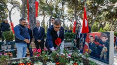 İzmir Büyükşehir Belediye Başkanı Cemil Tugay, 18 Mart Şehitleri Anma