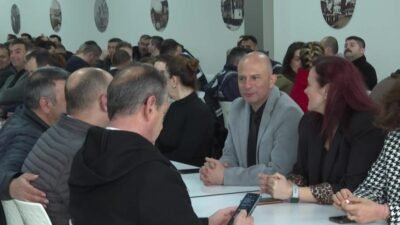 İzmir Büyükşehir Belediye Başkanı Cemil Tugay, Ramazan Bayramı öncesi personelle