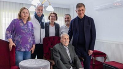 İzmir Büyükşehir Belediye Başkanı Cemil Tugay, 14 Mart Tıp Bayramı