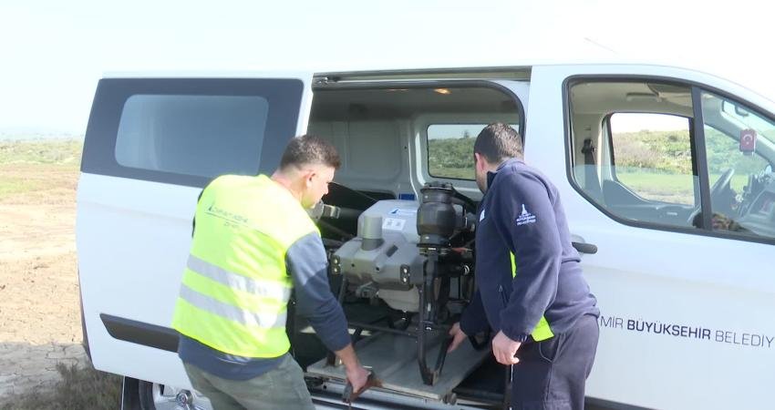 İzmir Büyükşehir Belediyesi, kent genelinde sivrisinek başta olmak üzere hastalık