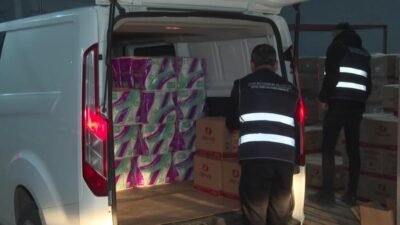 İzmir Büyükşehir Belediyesi, öğrencilerin hijyenik ortamda eğitim görmesi amacıyla ilkokul