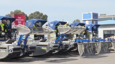 İzmir Körfez’in temizliği için takviye güç İzmir Büyükşehir Belediyesi, İzmir Körfezi’ndeki temizlik çalışmalarını güçlendirmek için beş