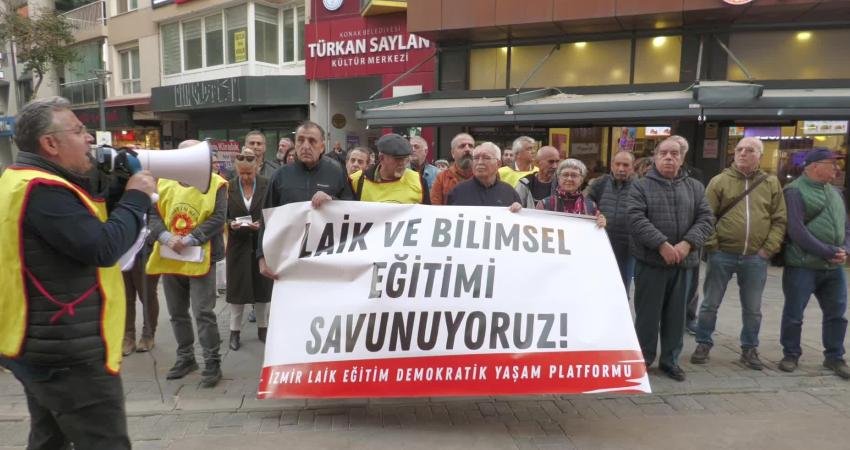 İzmir’de Laik Eğitim Demokratik Yaşam Platformu, Milli Eğitim Bakanlığı’nın yayımladığı