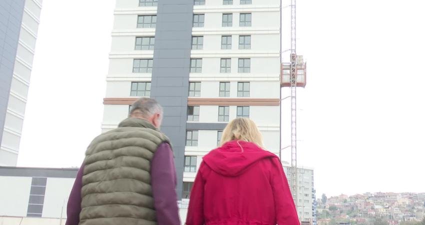 İzmir Örnekköy’deki kentsel dönüşümde anahtar teslim zamanı İzmir’de Örnekköy Kentsel Dönüşüm Projesi’nde önemli bir aşamaya gelindi. Üçüncü,