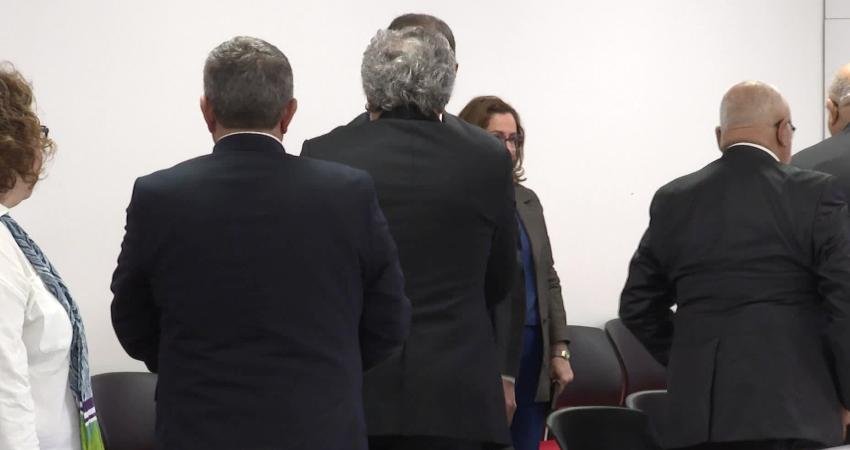 İzmir zeytin ve zeytinyağında markalaşma yolunda İzmir Büyükşehir Belediyesi öncülüğünde, şehrin zeytininin hak ettiği yeri bulması