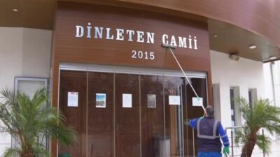 İzmir Büyükşehir Belediyesi, Ramazan Bayramı öncesinde ibadethanelerde yürüttüğü temizlik çalışmalarına