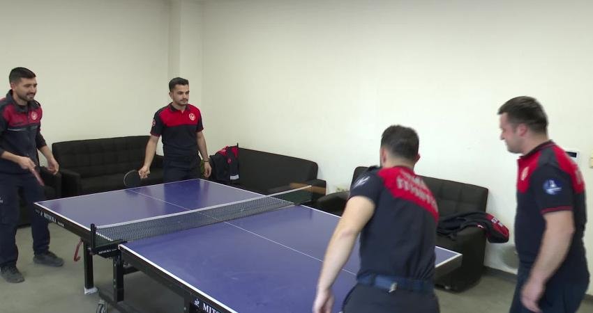 İzmir Büyükşehir Belediyesi İtfaiye Dairesi Başkanlığı’nda ekip ruhu yalnızca sahada