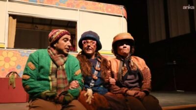 İzmir Büyükşehir Belediyesi iştiraki İzmir Kültür AŞ tarafından sahnelenen “Dünyanın