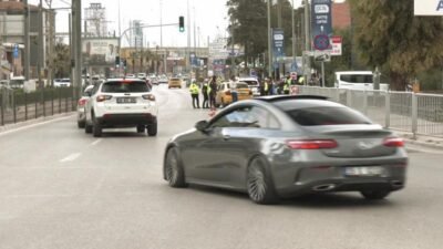 İzmir’de Ramazan Bayramı dolayısıyla alınan güvenlik tedbirleri kapsamında, İl Emniyet