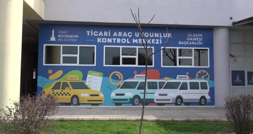 İzmir’de ticari araçlar artık daha güvenli ve konforlu İzmir Büyükşehir Belediyesi, Gaziemir’de kurduğu Ticari Araç Uygunluk Kontrol Merkezi’nde