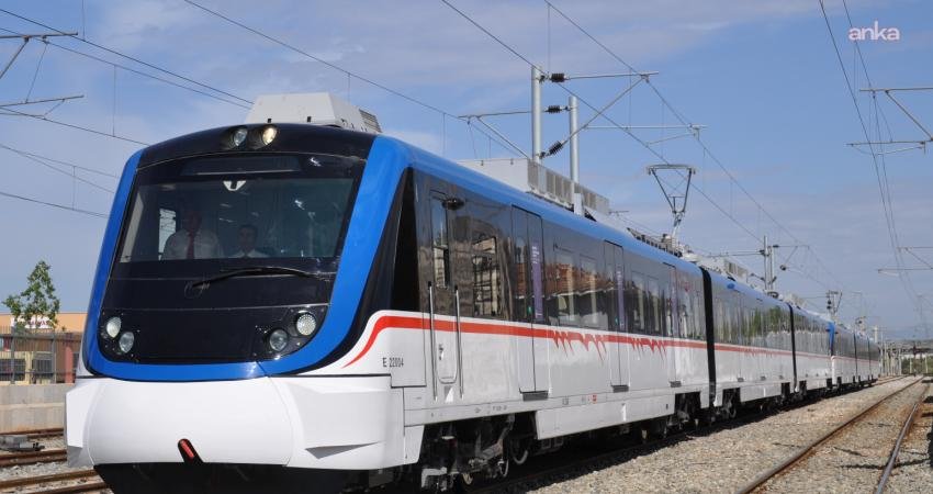 İzmir Büyükşehir Belediyesi Meclisi’nde kabul edilen düzenlemeyle toplu ulaşım ücretleri