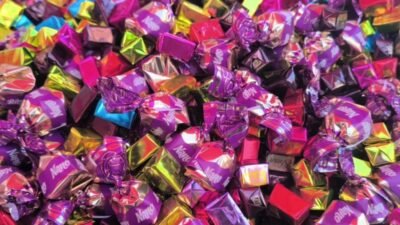 Osmaniye’nin Kadirli ilçesinde Ramazan Bayramı öncesi vatandaşlar yüksek fiyatlar nedeniyle