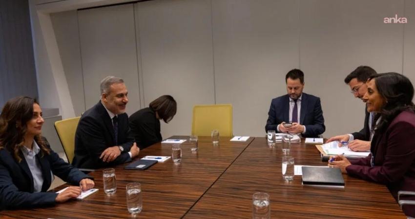 Kanada Dışişleri Bakanı Anand Türkiye’yi ziyaret edecek Kanada Dışişleri Bakanı Anita Anand'ın, yarın Türkiye’ye resmi ziyaret gerçekleştireceği