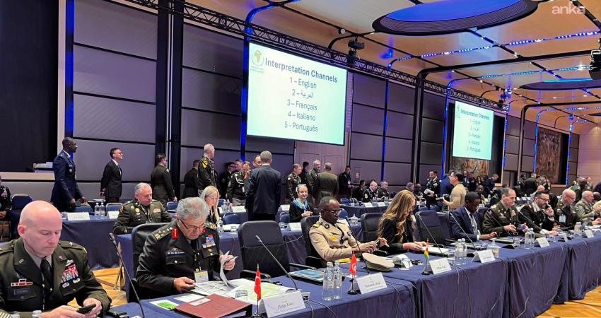 Kara Kuvvetleri Komutanı Orgeneral Tokel, 14. Afrika Kara Kuvvetleri Komutanları Zirvesi’ne katıldı Kara Kuvvetleri Komutanı Orgeneral Metin Tokel, Roma'da düzenlenen 14'üncü Afrika